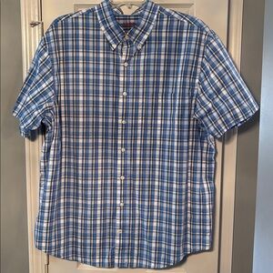 Izod Light Weight Poplin Short Sleeve Button Down Blue Plaid Shirt